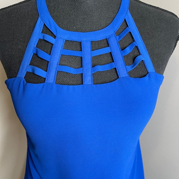 Blue top - Picture 5 of 7